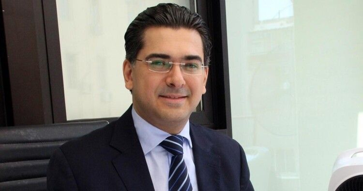 شاهد .. وزير الإعلام : تعديل إسم جادة حافظ الأسد في لبنان إلى اسم زياد الرحباني
