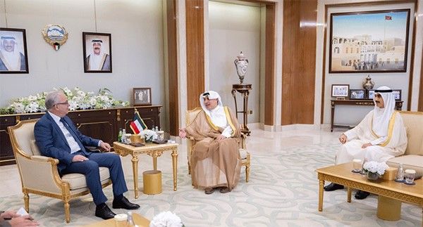 حمد الجابر وثامر الجابر استعرضا مع السفير المغربي العلاقات الثنائية وسبل تعزيزها