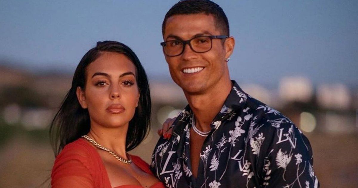 شاهد .. بينما يريد مشجعو النصر رحيل كريستيانو رونالدو .. كيف تنفق جورجينا رودريغيز أموال حبيبها؟