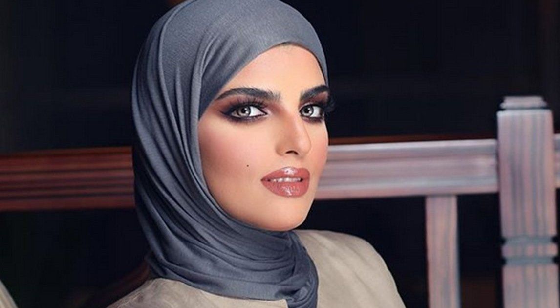 شاهد .. سارة الودعاني ترد على طفل توقع راتبها الشهري