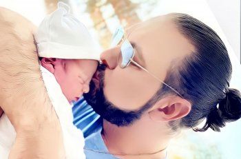 شاهد .. وديع مراد يستقبل مولوده الجديد " مراد " في أغنيته الجديدة " فرحة عمري " - بالفيديو