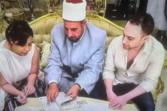 شاهد .. قنطوش يؤكد وحسام ينفى.. .هل عادت شيرين لحسام حبيب