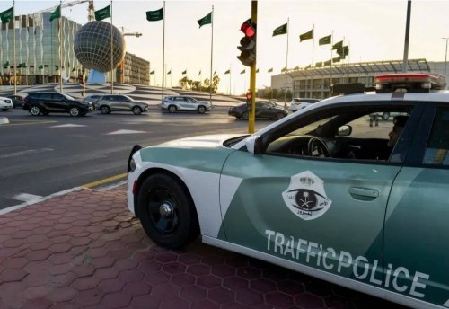 المرور السعودي يعلن عن شروط جديدة يجب أن يلتزم بها الزائر اذا أراد قيادة المركبات
