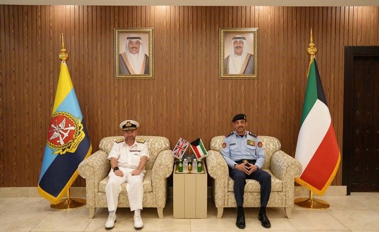 الكويت وبريطانيا بحثتا التعاون العسكري