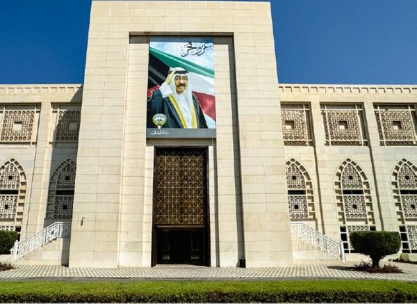 الكويت تعزي الإمارات باستشهاد أحد المتعاقدين في قواتها المسلحة أثناء أداء مهمة روتينية بالبحرين