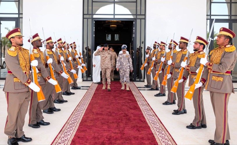 رئيس الأركان يبحث تعزيز التعاون العسكري وسبل تطويره بين الكويت وقطر الشقيقة