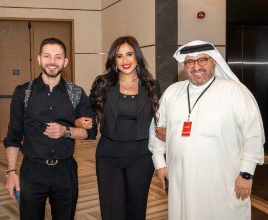 شاهد .. ياسمين عبد العزيز تحضر العرض العالمي الأول لفيلم «خلي بالك من نفسك» في الكويت