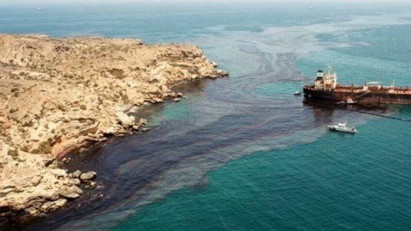 المنظمة البحرية الدولية: تسرب نفطي من ناقلة قبالة سواحل سلطنة عمان