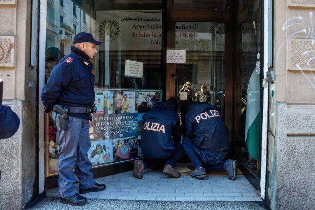 شاهد .. لماذا رحلت إيطاليا 23 مصريًا؟.. سوابق جنائية وإجراءات سريعة للإعادة إلى القاهرة
