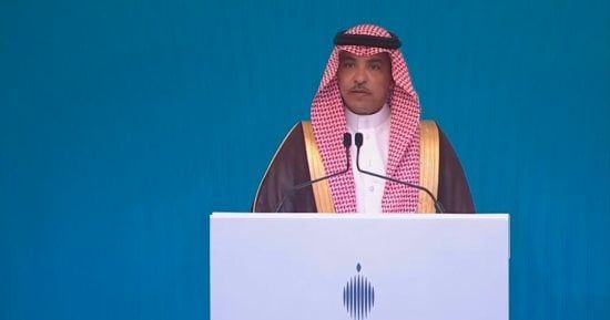وزير الإعلام السعودي: الحياة فى المملكة مستمرة بصورة طبيعية.. السعودية تمتلك قدرات متقدمة للتعامل مع التهديدات المختلفة وجميع أجهزة الدولة رفعت جاهزيتها.. والاعتداءات على المعتمرين تؤكد السلوك الارهابي للحوثيين