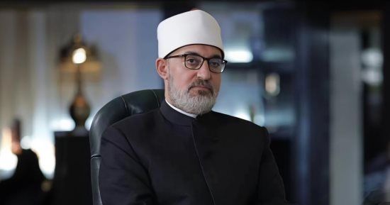 المفتى يثمِّن دعوة شيخ الأزهر بتشكيل لجنة وساطة لإنهاء الحروب والصراعات بالمنطقة