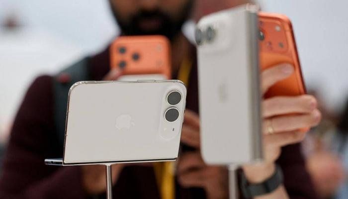 من الريادة إلى الإفلاس.. كيف خسرت «رويول» سباق الهواتف القابلة للطي رغم أسبقيتها؟