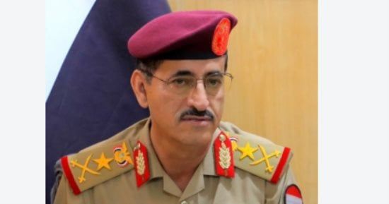 اعتذار من وزير الدفاع اليمنى للقبائل.. ما القصة ؟