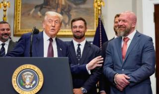 شاهد .. دونالد ترامب يعيّن نجم WWE تريبل إتش في مجلس الرياضة الأميركي