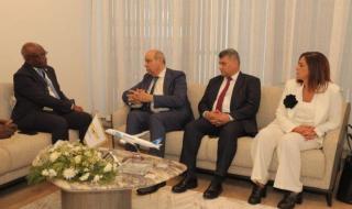 مصر تعزز حضورها في الطيران الإفريقي.. مباحثات مع رئيس مفوضية الطيران المدني بالقارة